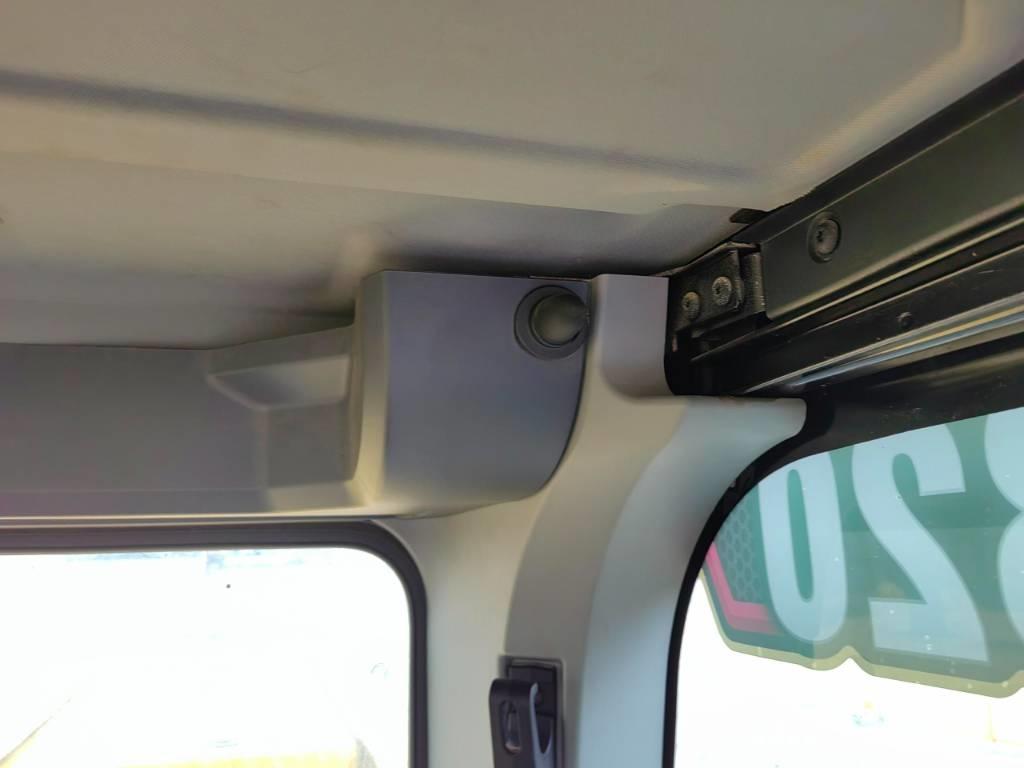 CAT 320 Гусеничні екскаватори