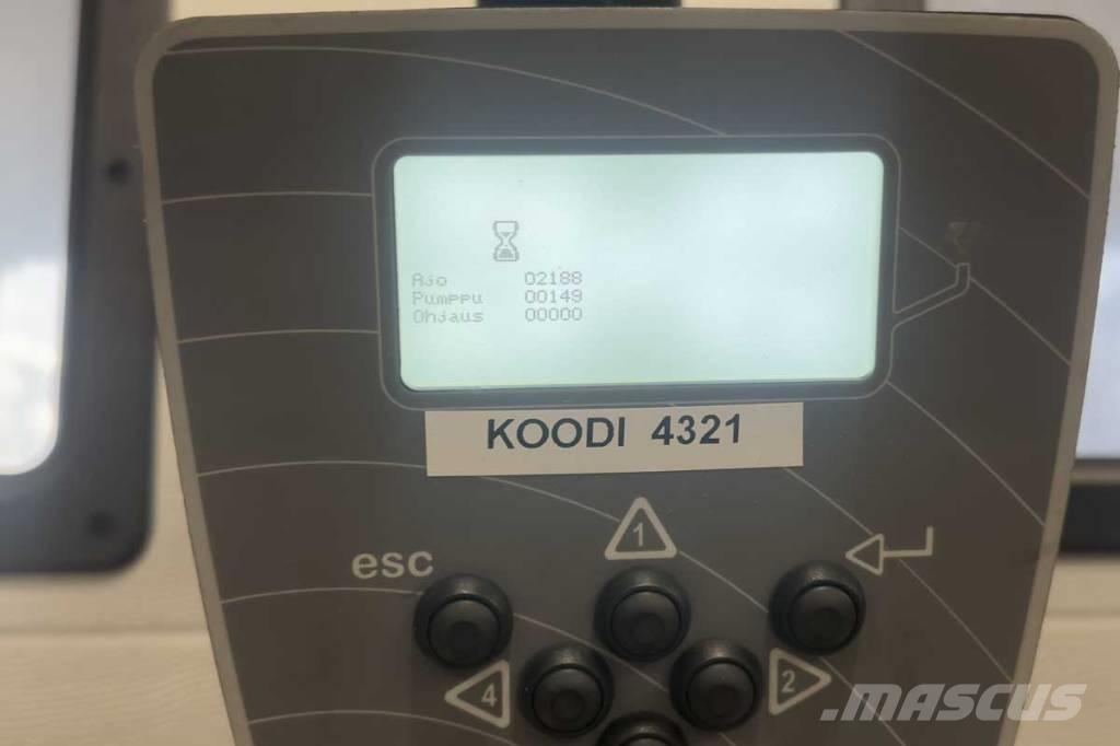 Rocla SST 16 ACI Самохідні електроштабелери