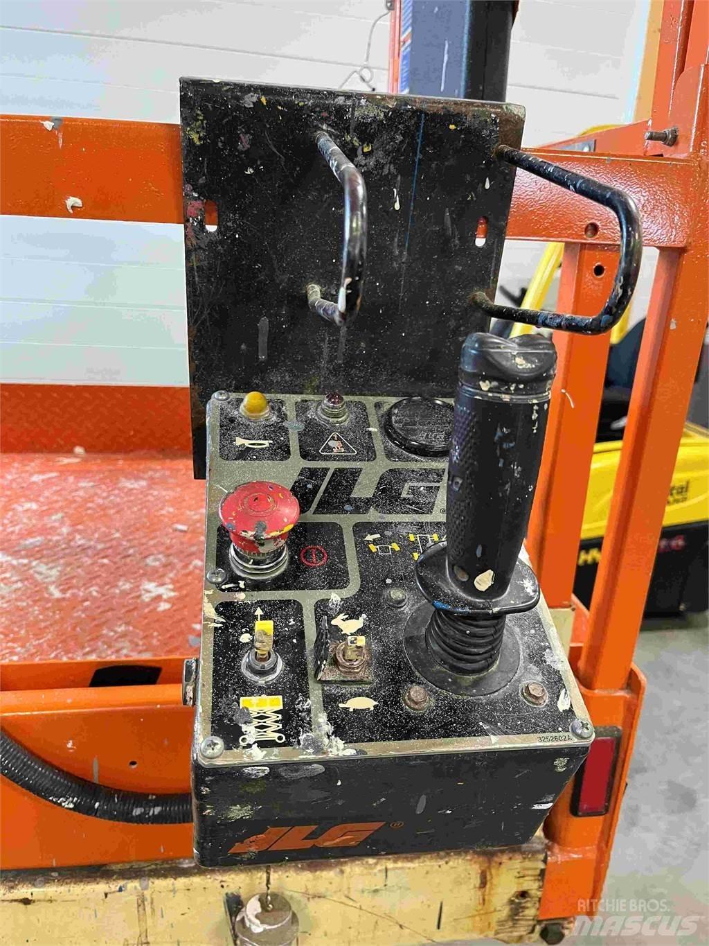 JLG 2646E2 Підйомники-ножиці