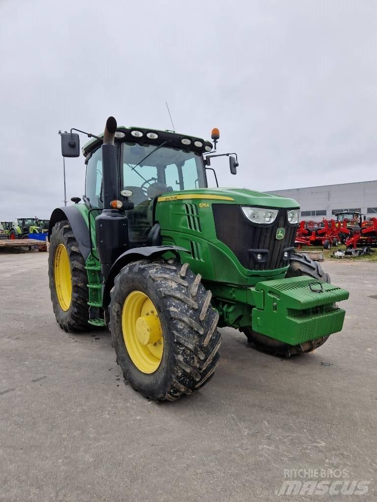 John Deere 6215 R Трактори