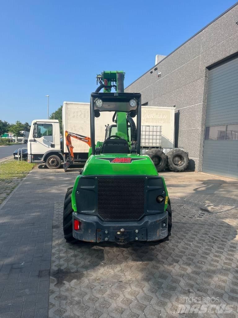 Avant 860 i Малі навантажувачі