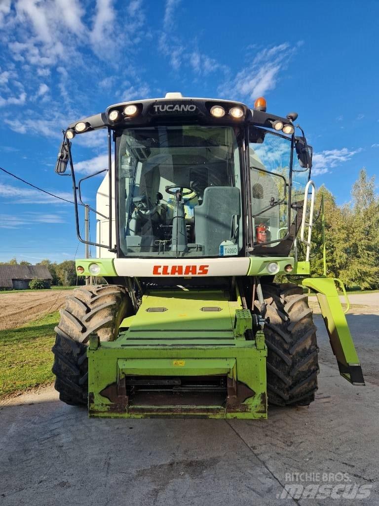 CLAAS Tucano 320 Зернозбиральні комбайни