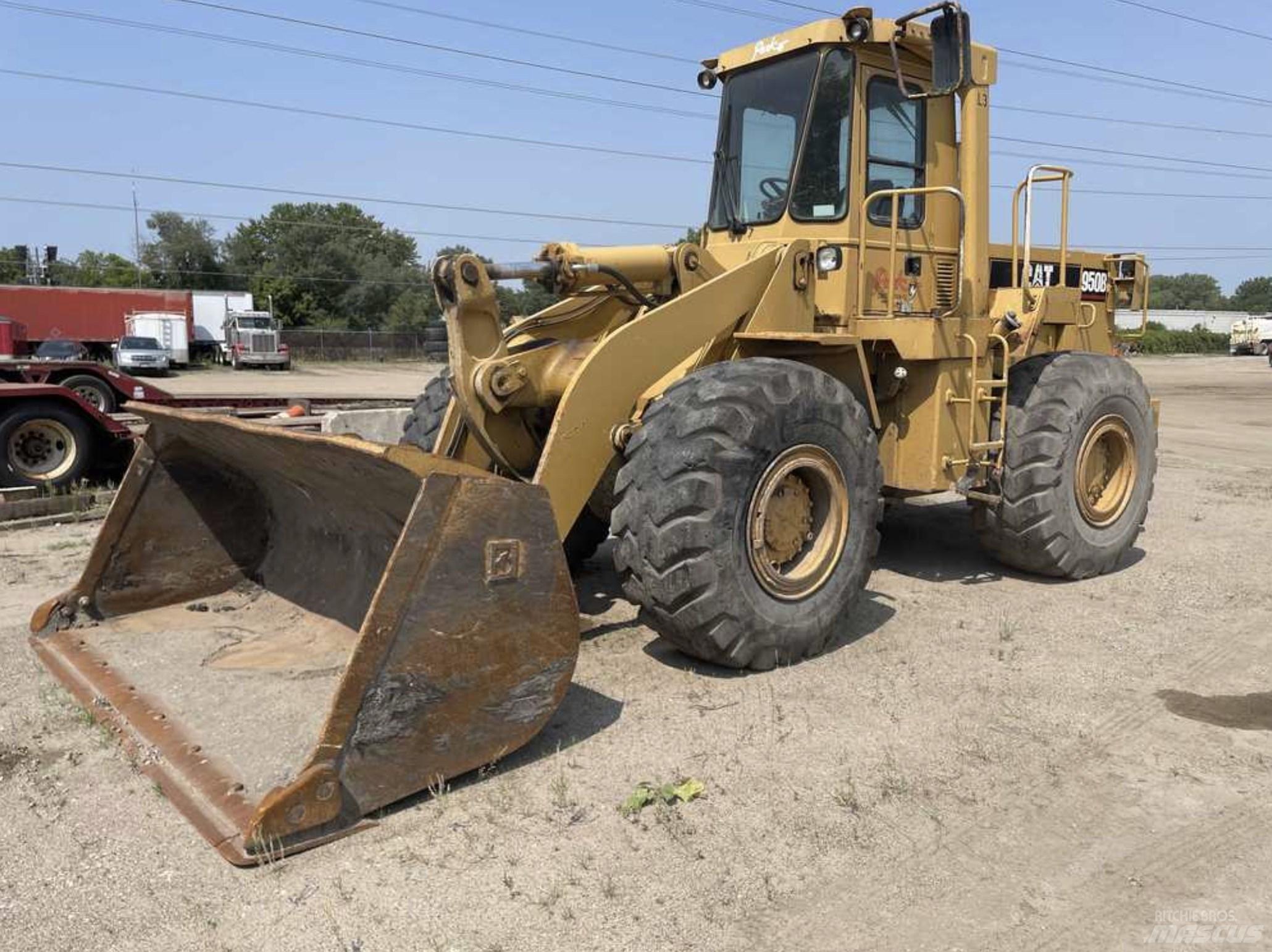 CAT 950 B Фронтальні навантажувачі