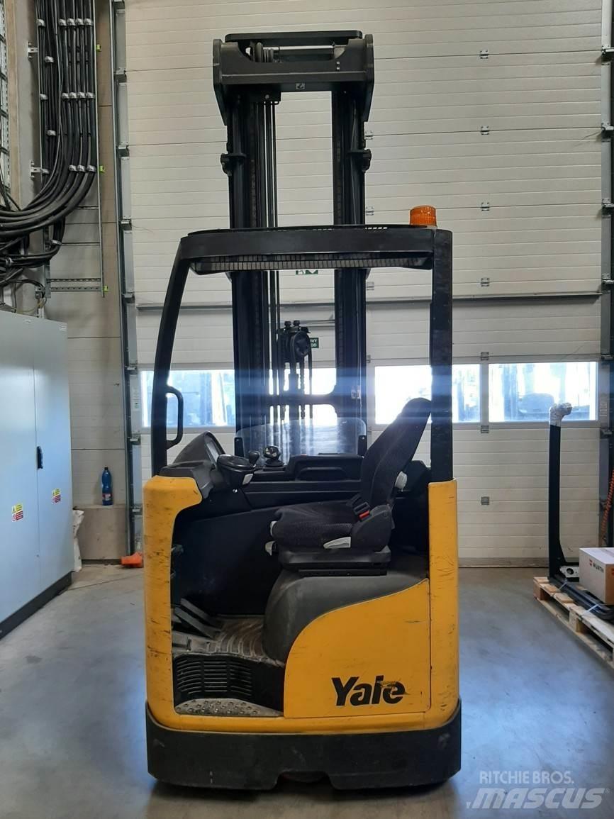 Yale MR14 Річ-трак із високим підйомом