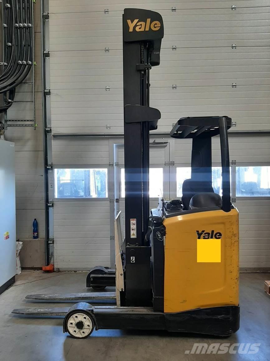 Yale MR14 Річ-трак із високим підйомом
