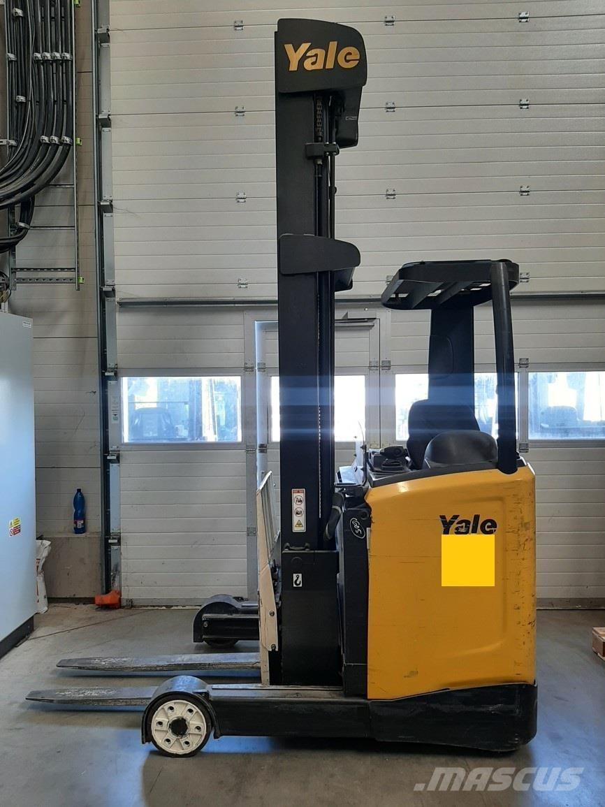 Yale MR14 Річ-трак із високим підйомом