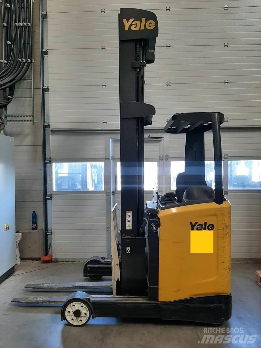 Yale MR14 Річ-трак із високим підйомом