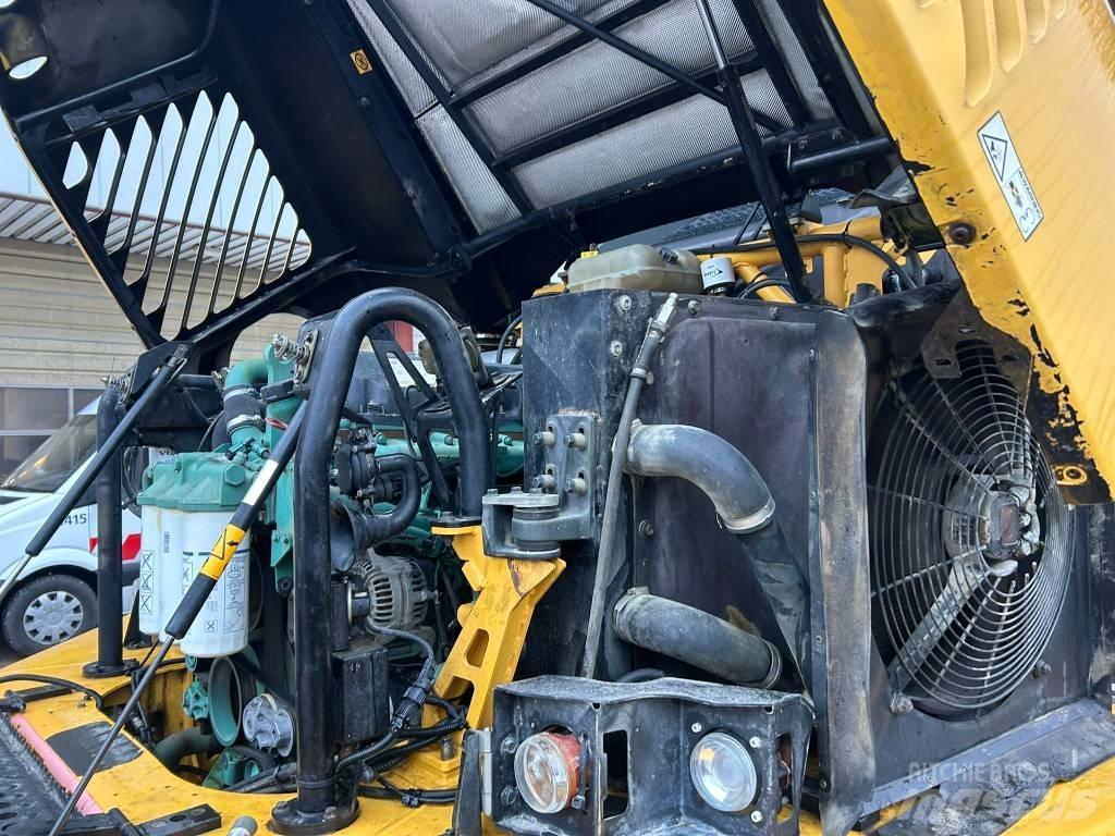 Volvo A 25 D Зчленовані самоскиди