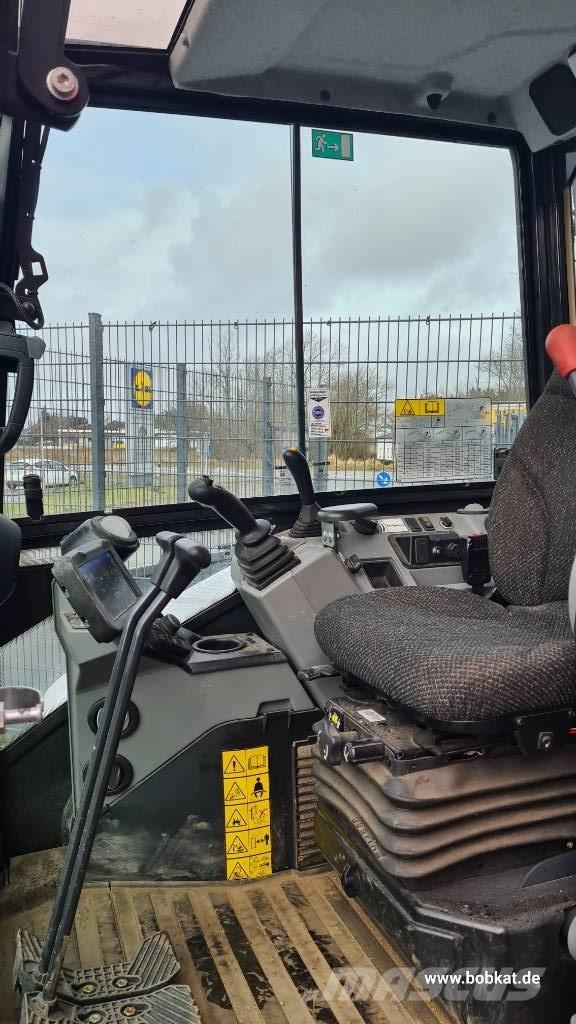 Bobcat E 60 Міні-екскаватори < 7т