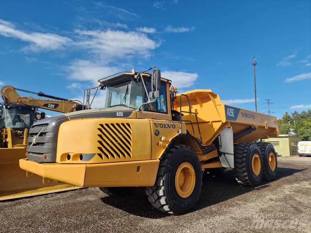 Volvo A 25 E Зчленовані самоскиди