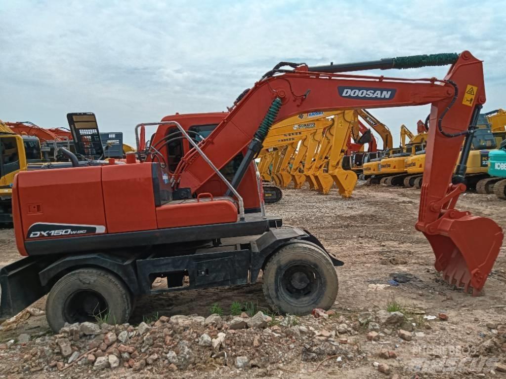 Doosan DH 150 W-7 Гусеничні екскаватори