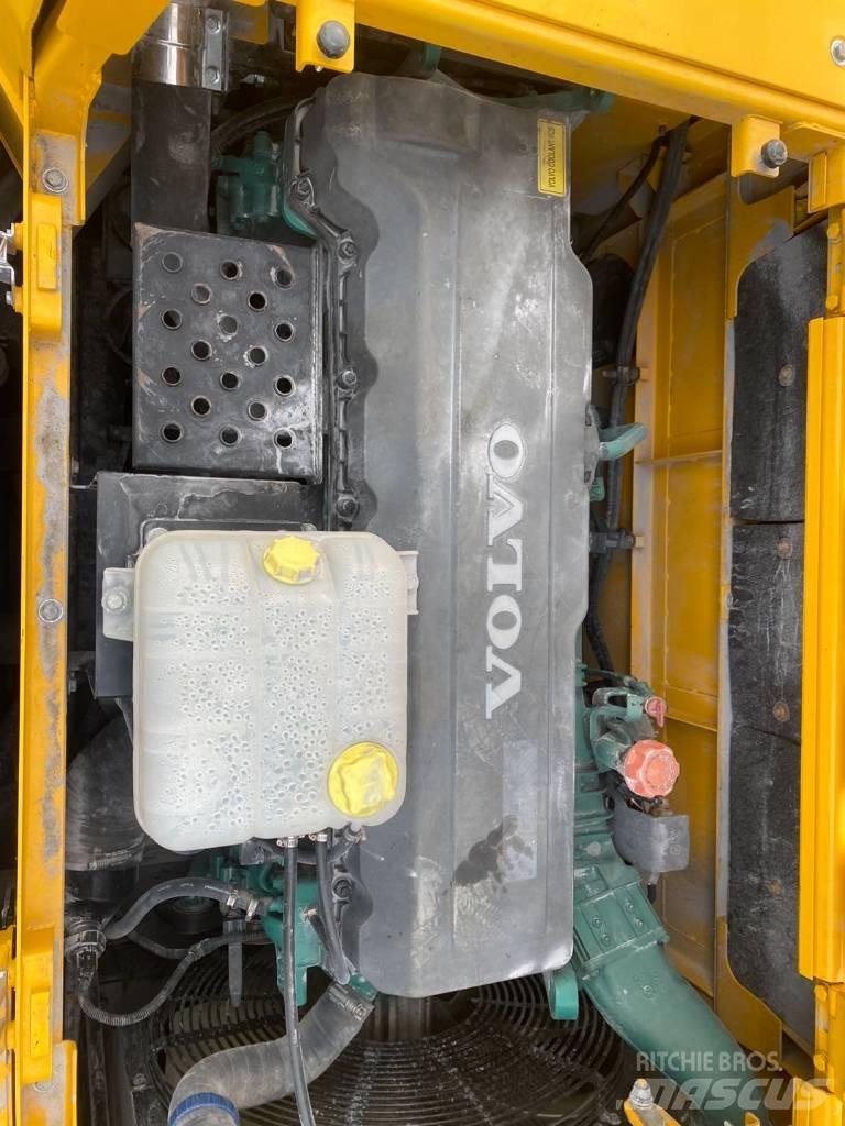 Volvo 480D Гусеничні екскаватори