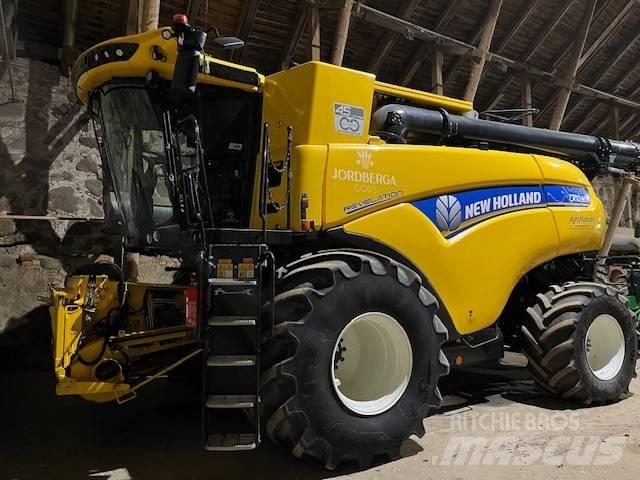 New Holland CR 10.90 Зернозбиральні комбайни