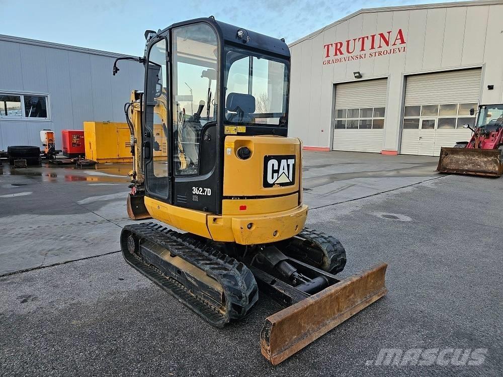CAT 302.7 D CR Міні-екскаватори < 7т