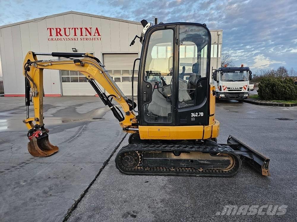 CAT 302.7 D CR Міні-екскаватори < 7т