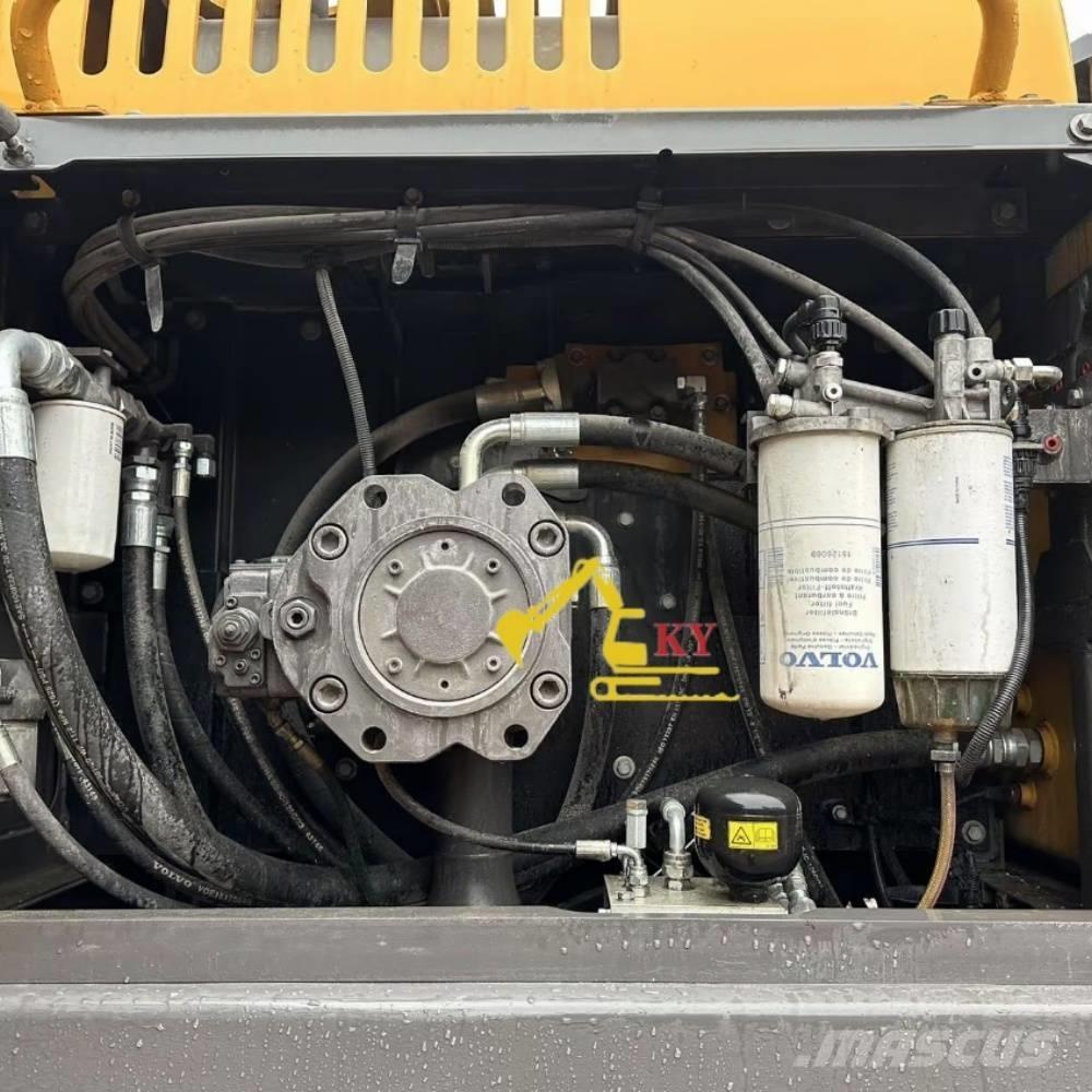 Volvo 380D Гусеничні екскаватори