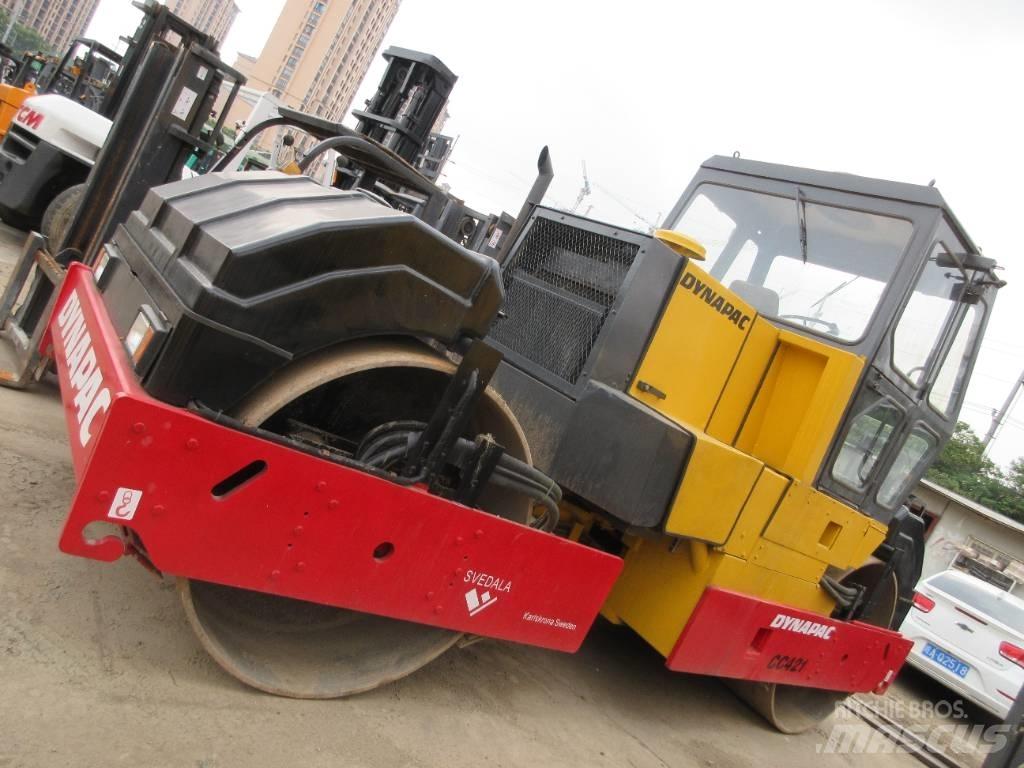 Dynapack CC421 Інше