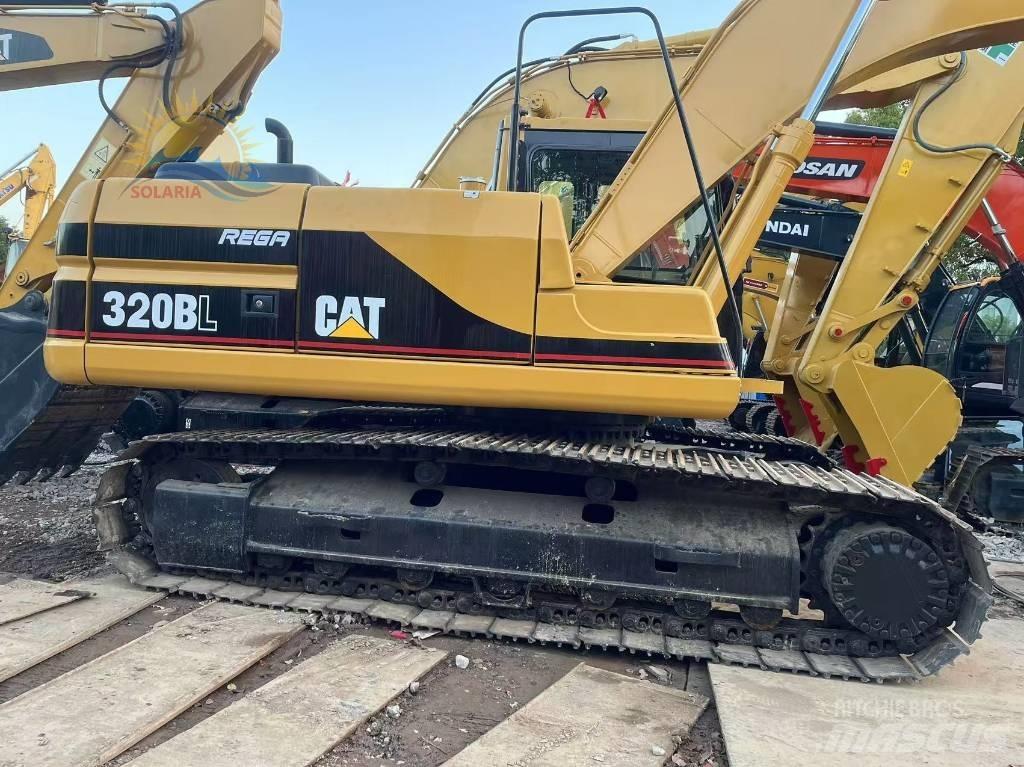 CAT 320 B L Гусеничні екскаватори