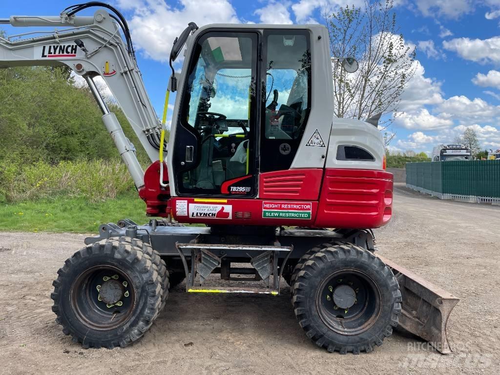 Takeuchi TB 295 W Колісні екскаватори