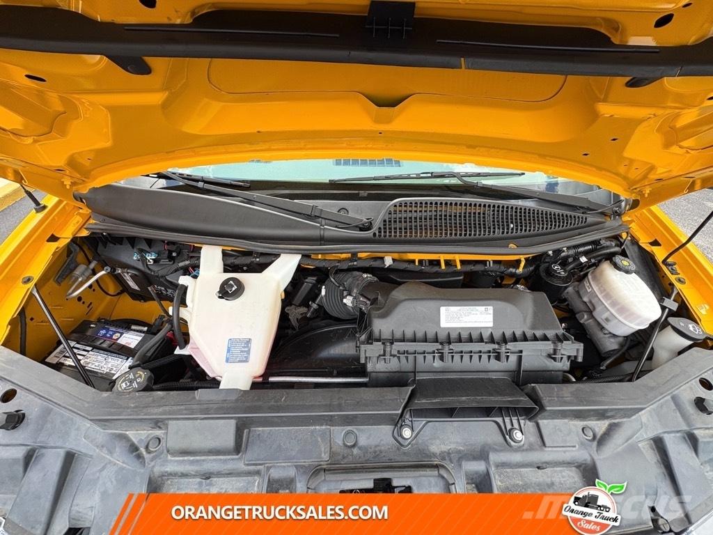 GMC Savana G3500 Панельні фургони