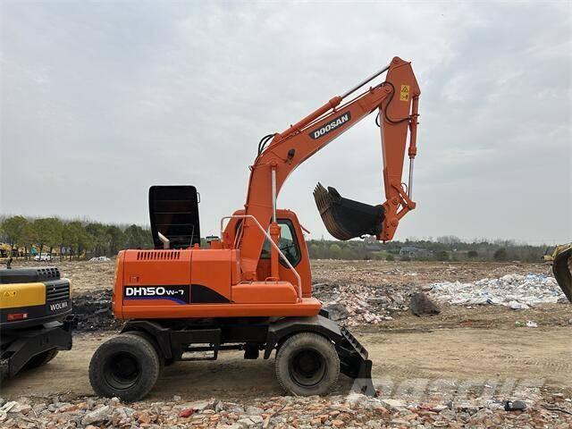 Doosan DH150W Колісні екскаватори