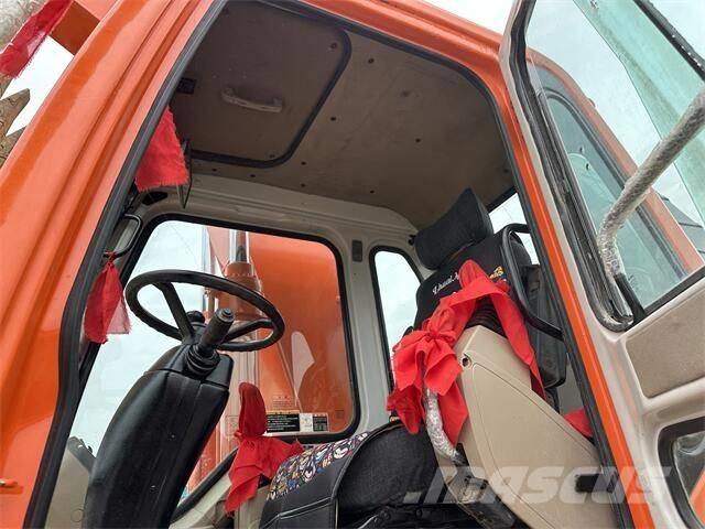 Doosan DH150W Колісні екскаватори