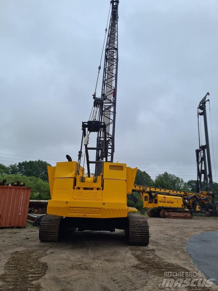 Liebherr HS 842 HD Гусеничні крани