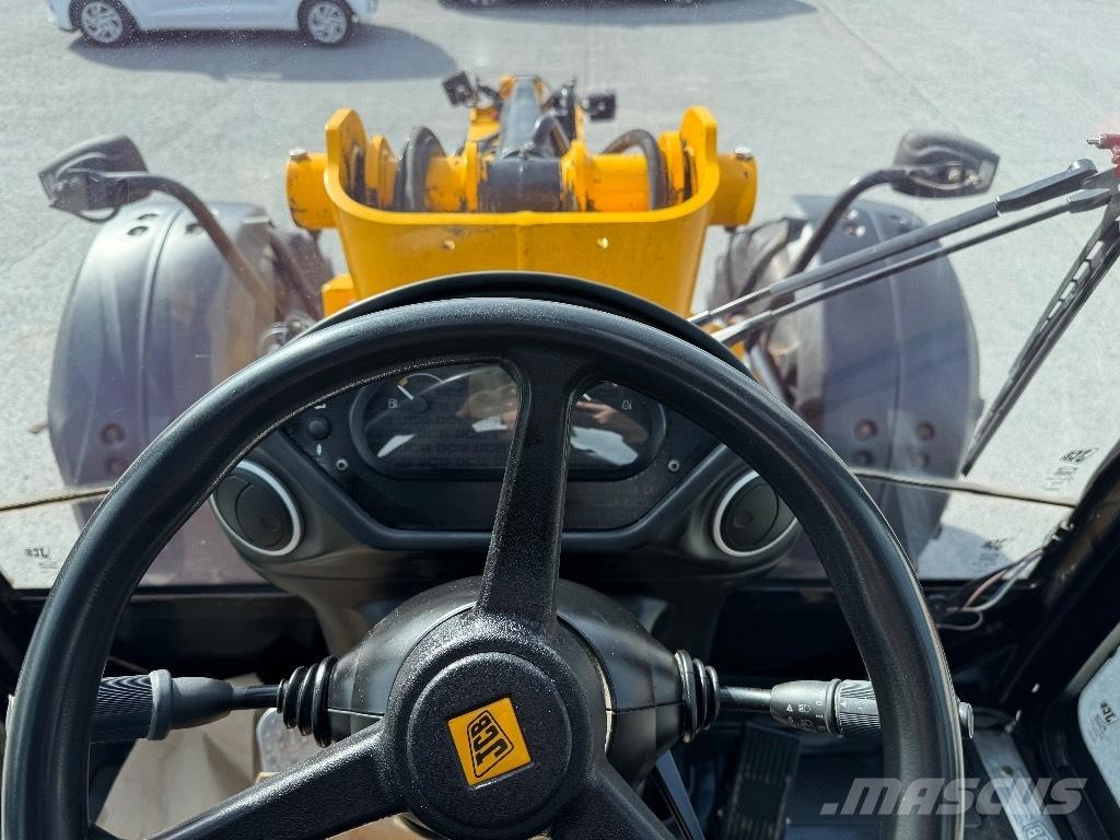 JCB TM 320 S Фронтальні навантажувачі