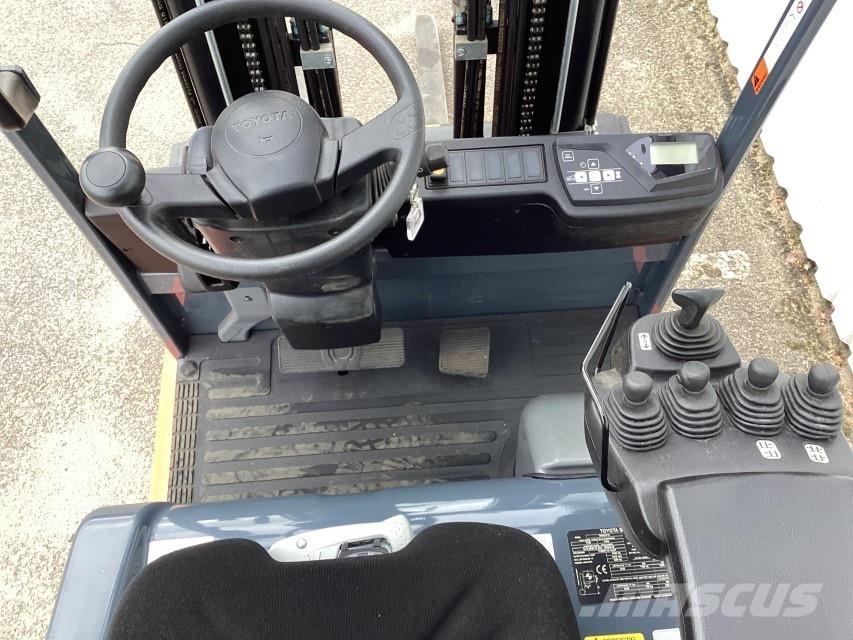 Toyota 7FBEST13 Електронавантажувачі