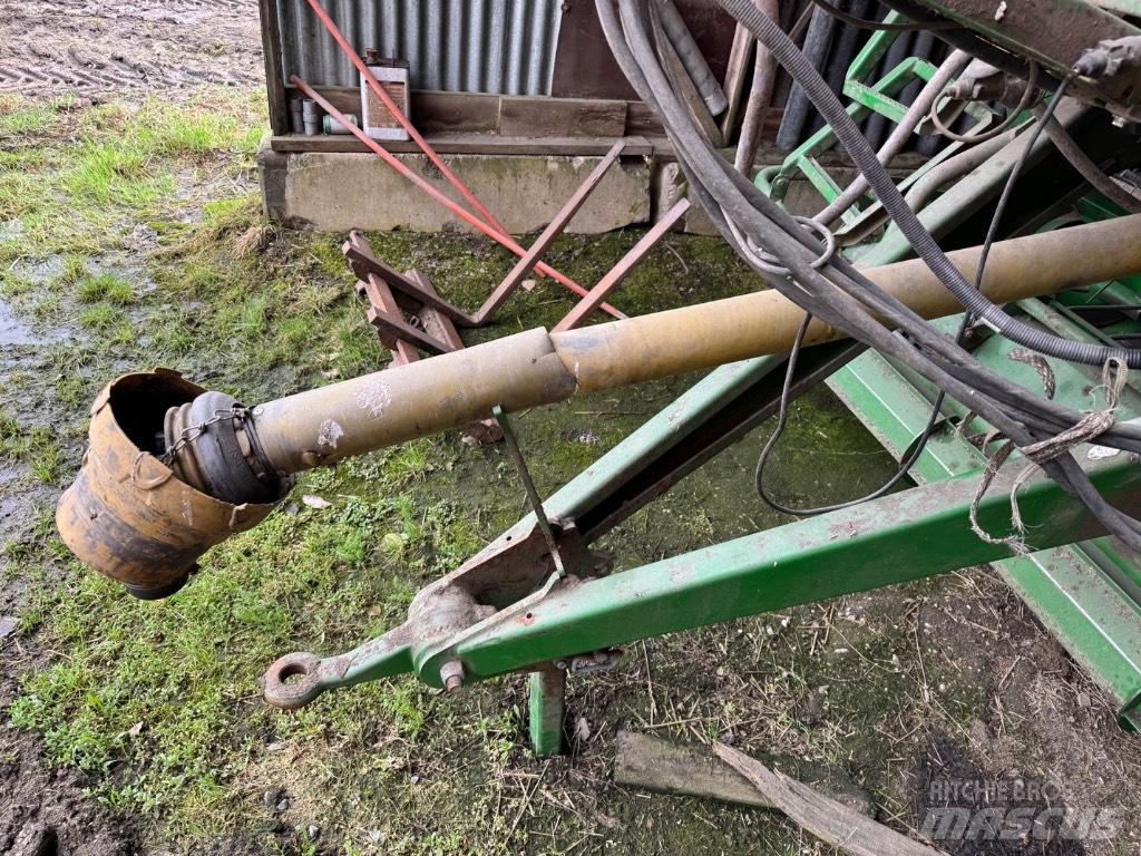 McHale V 660 Рулонні прес-підбирачі