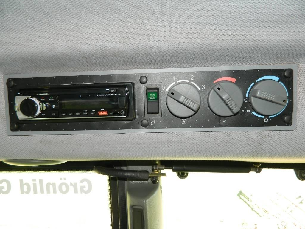 Valtra T 140 Трактори