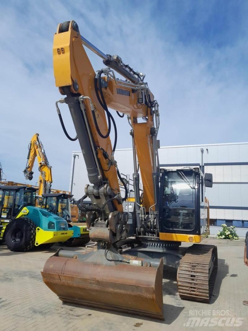 Liebherr R922 LC Гусеничні екскаватори