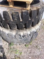 Bridgestone v Фронтальні навантажувачі