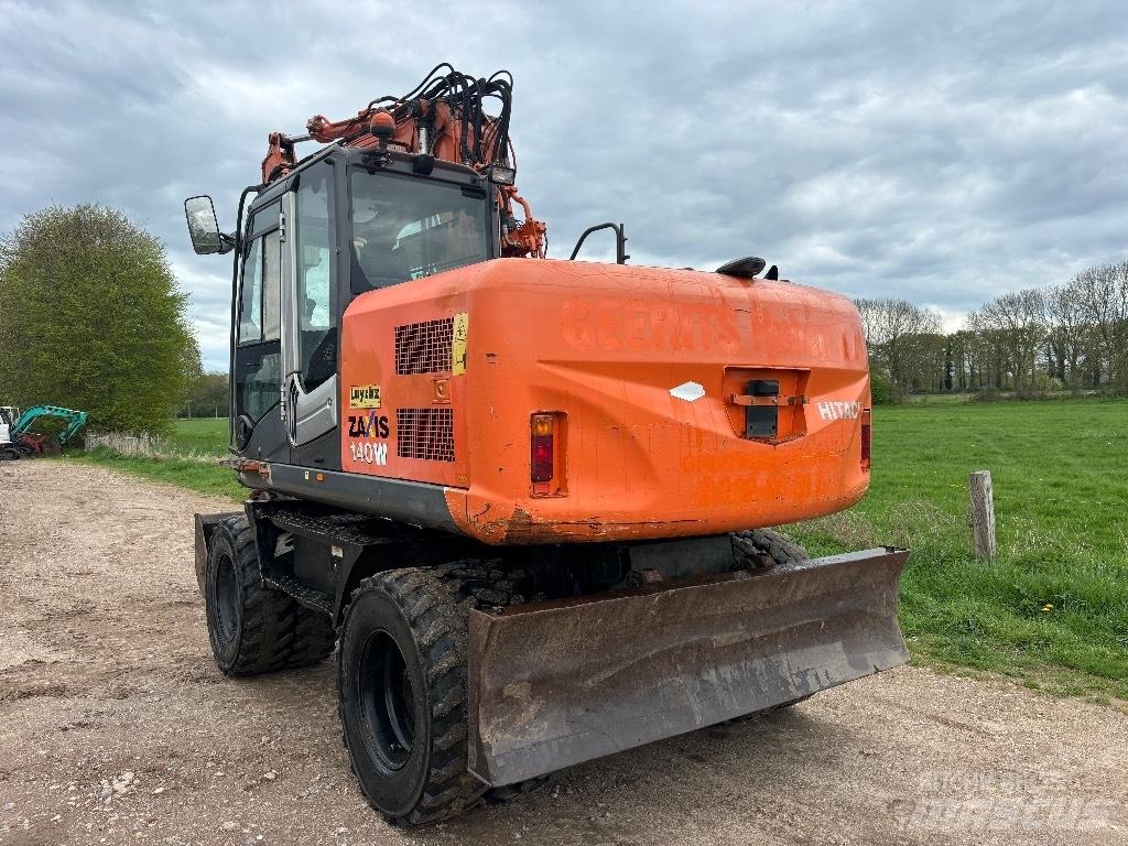 Hitachi ZX 140 W T-3 Колісні екскаватори