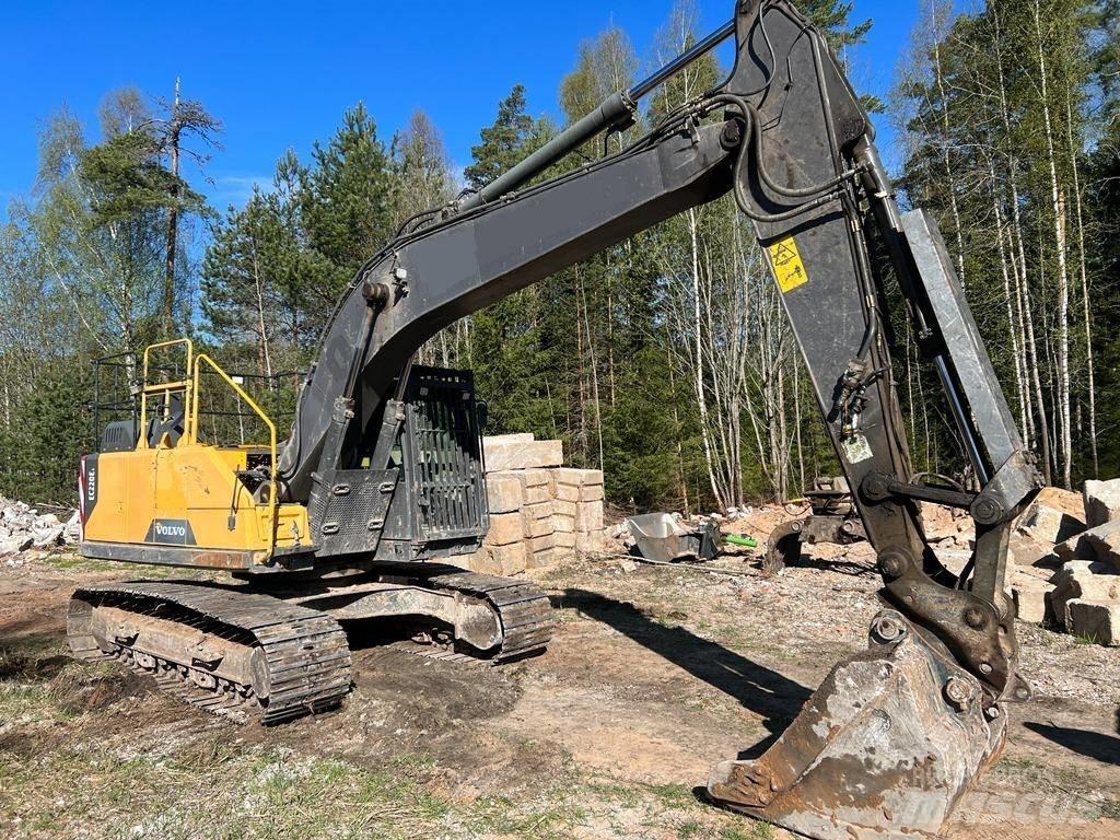 Volvo EC 220 EL Гусеничні екскаватори
