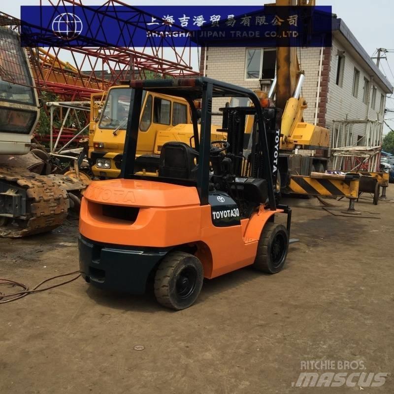 Toyota 7F Дизельні навантажувачі