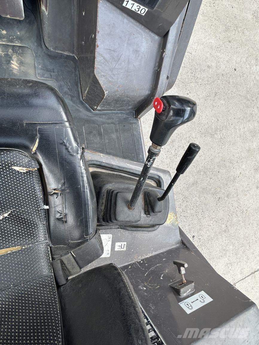 Manitou MH25-4 Навантажувачі підвищеної прохідності