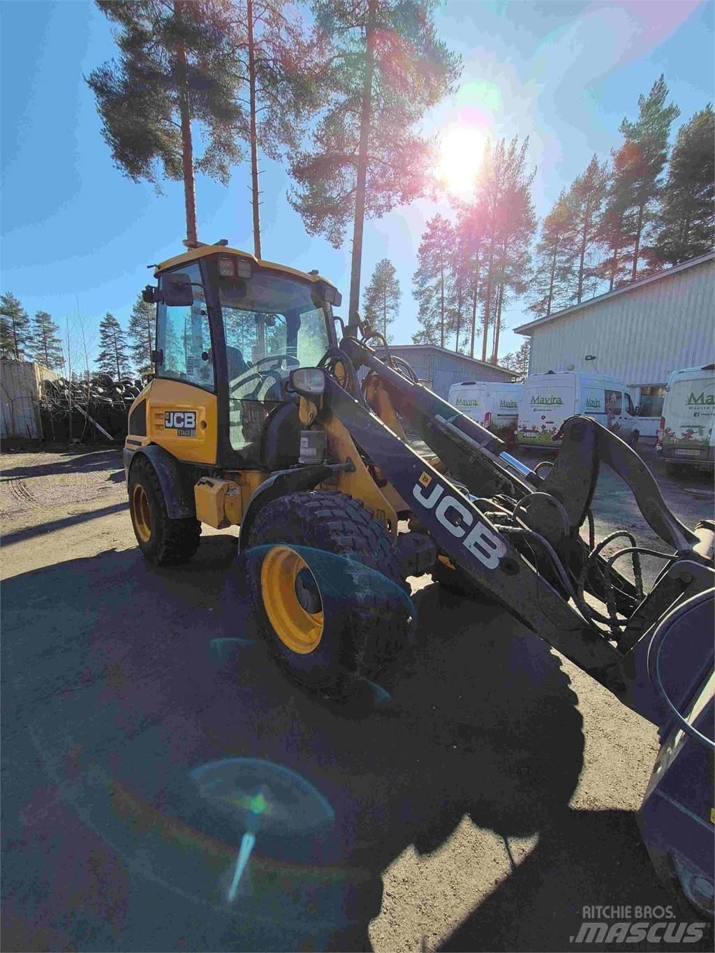 JCB 407 Фронтальні навантажувачі