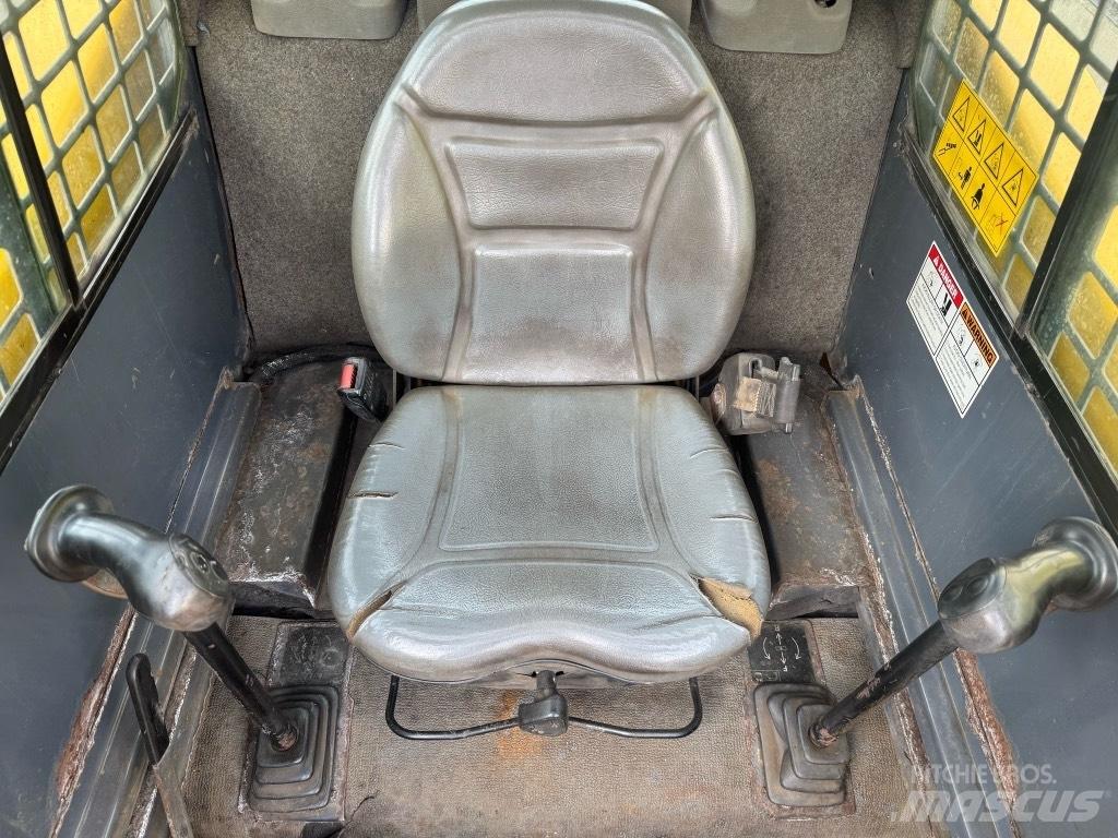 Gehl 6640 Міні-навантажувачі