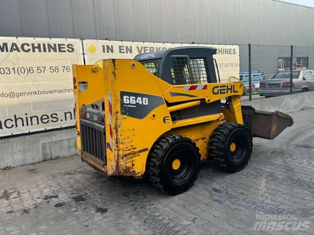 Gehl 6640 Міні-навантажувачі