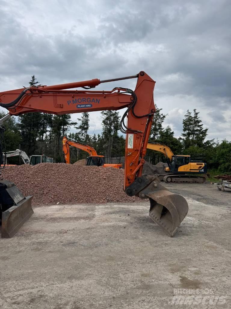 Hitachi ZW 180 Колісні екскаватори