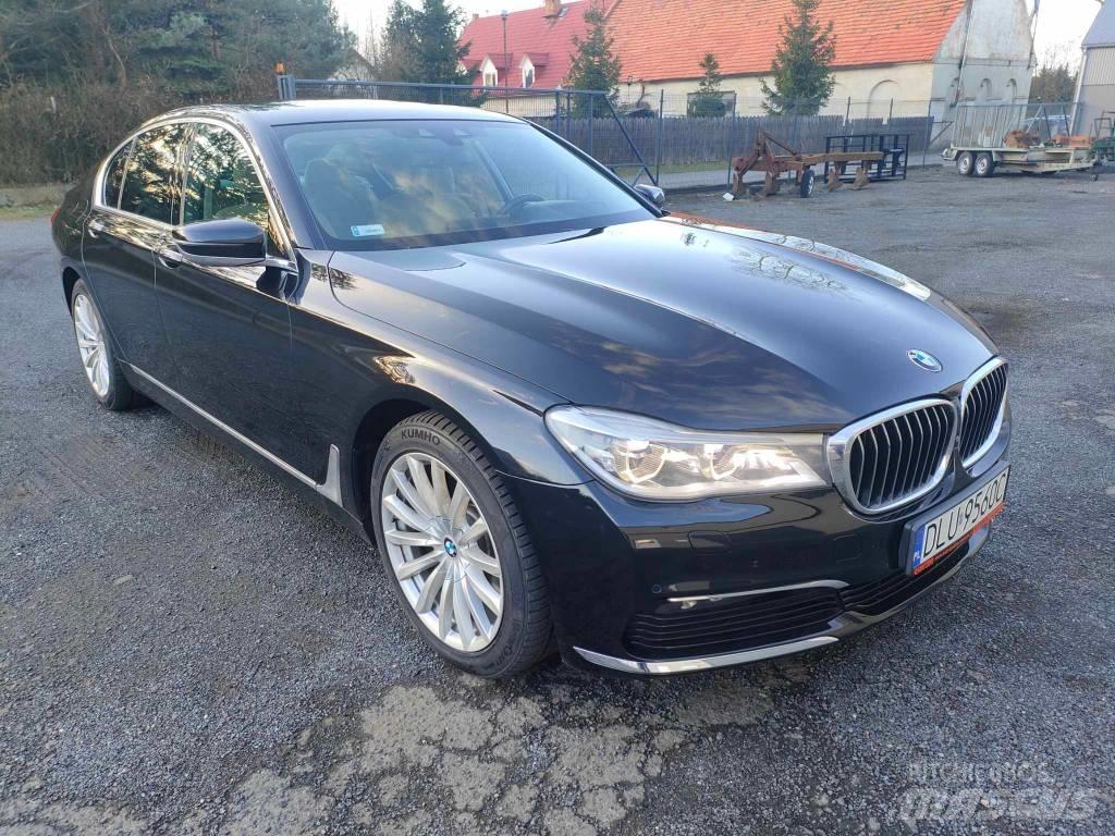 BMW 730D Автомобілі