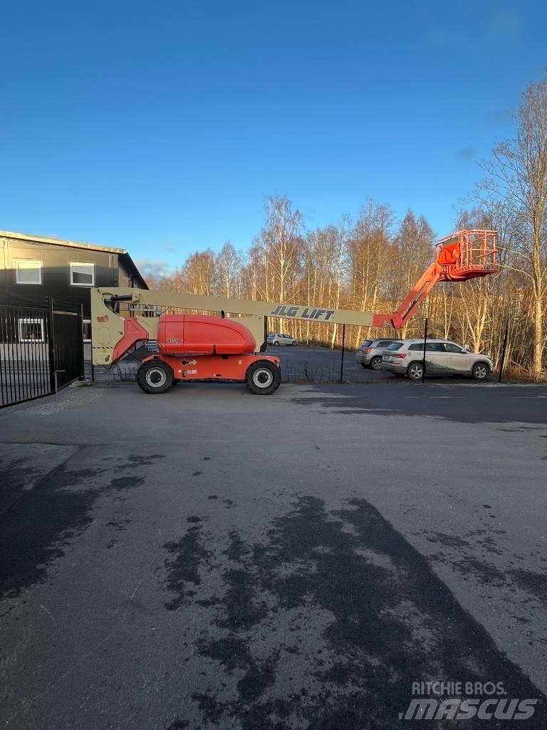 JLG 800 AJ Колінчаті підйомники