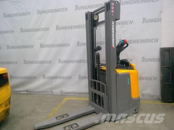 Jungheinrich ERC 212 Самохідні електроштабелери