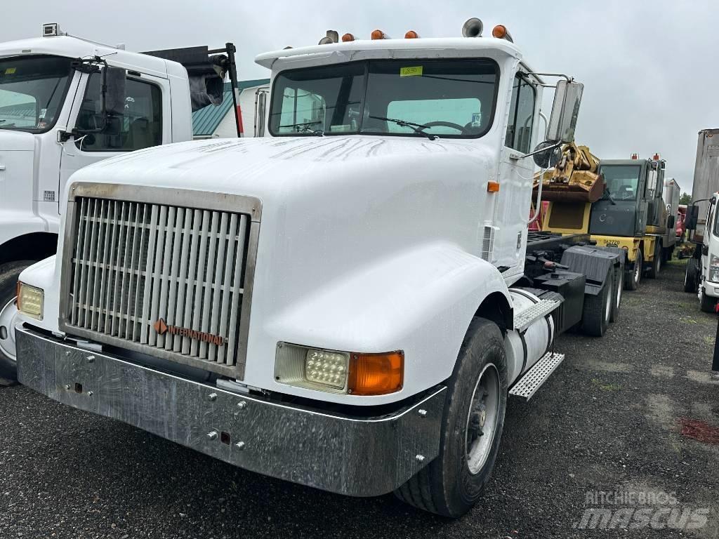 International 9400 Сміттєвози
