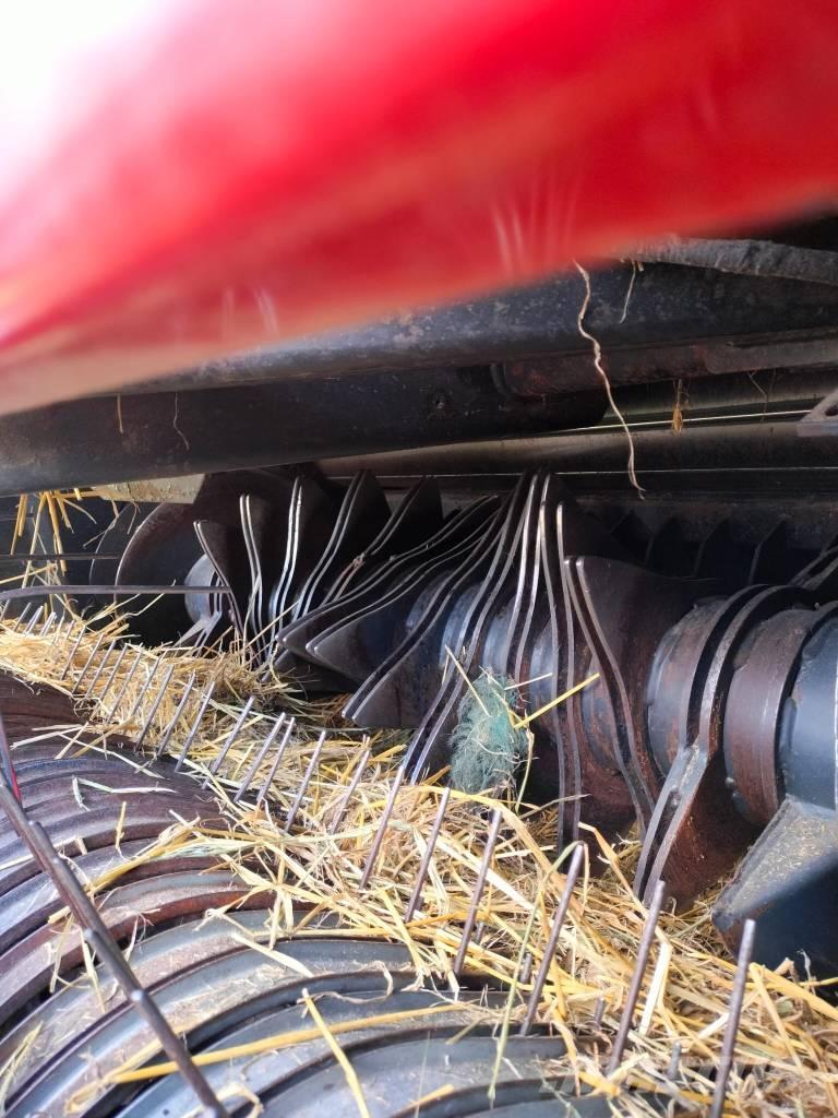 Vicon RF135 Рулонні прес-підбирачі