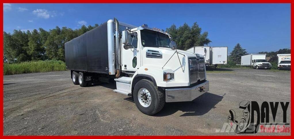 Western Star 4700 SB Тягачі