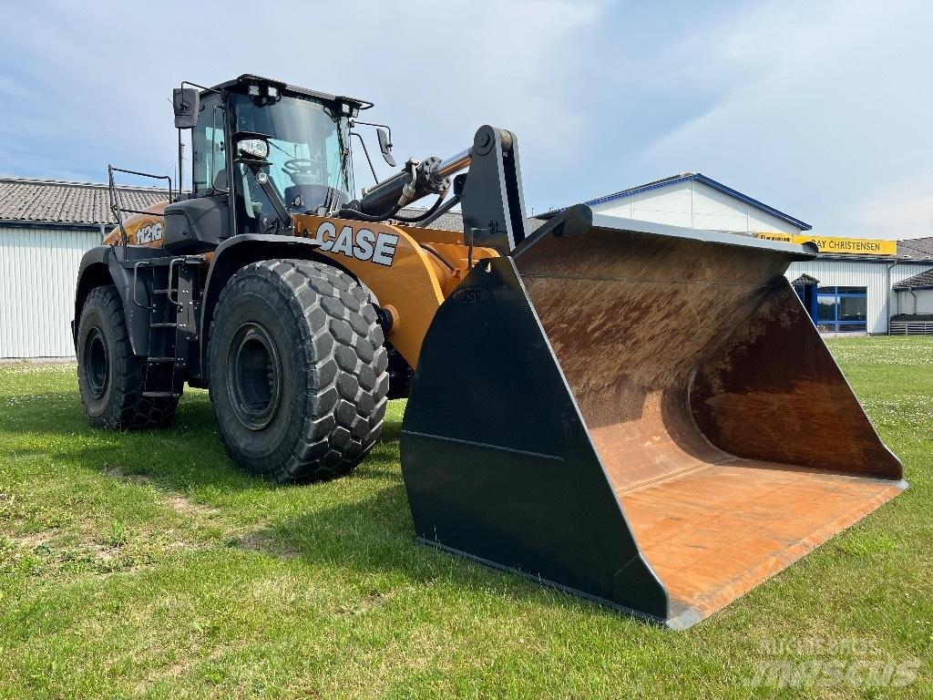 CASE 1121 G Z-Bar Фронтальні навантажувачі