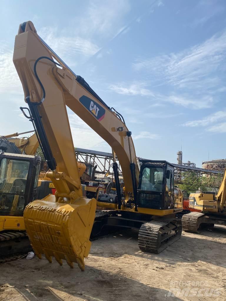 CAT 330 D Гусеничні екскаватори