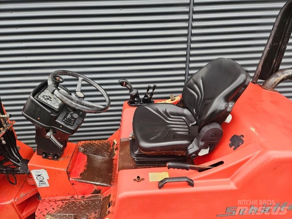 Schäffer 4050 Z Малі навантажувачі
